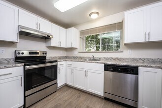 2 Bedroom 1 Bath 6912B floor plan